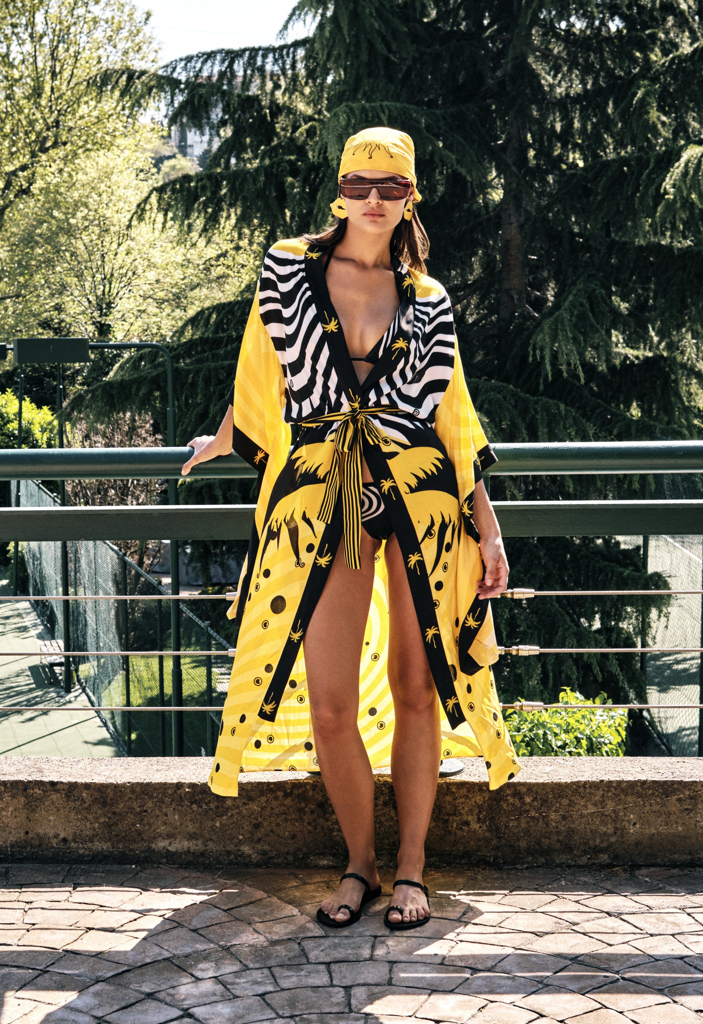 Helena Black Kimono