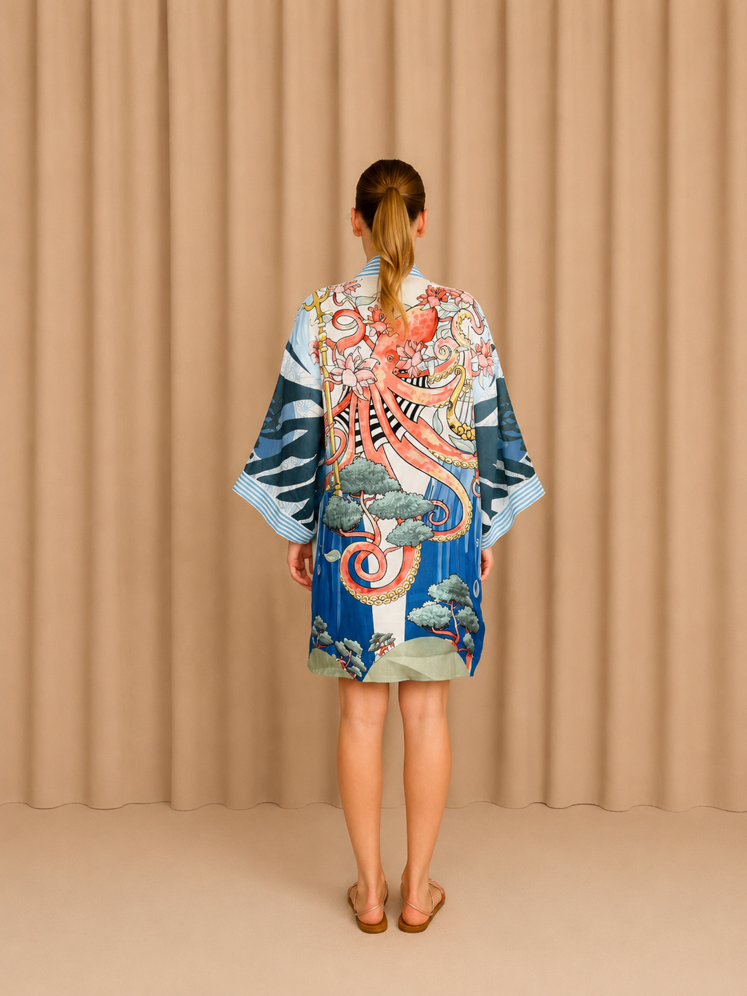 Eva Demi Kimono